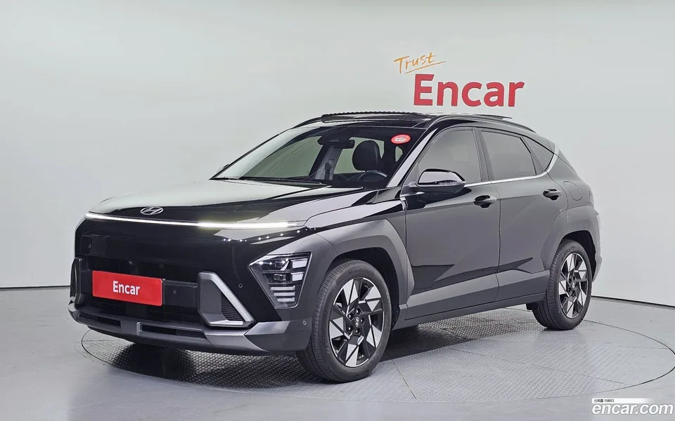 Hyundai Kona Hybrid 2023 — фото 1, купить с доставкой в Москву