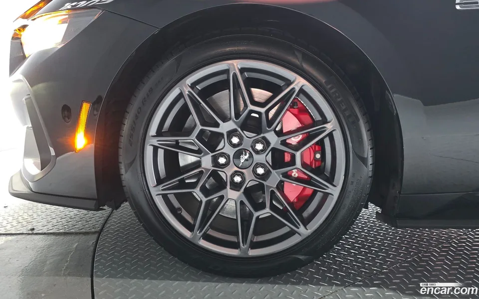 Ford Mustang 5.0 GT 2024 — миниатюра 5