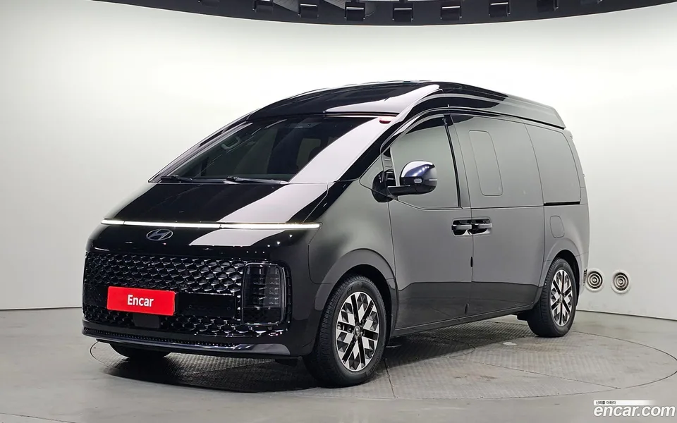 Hyundai Staria 2024