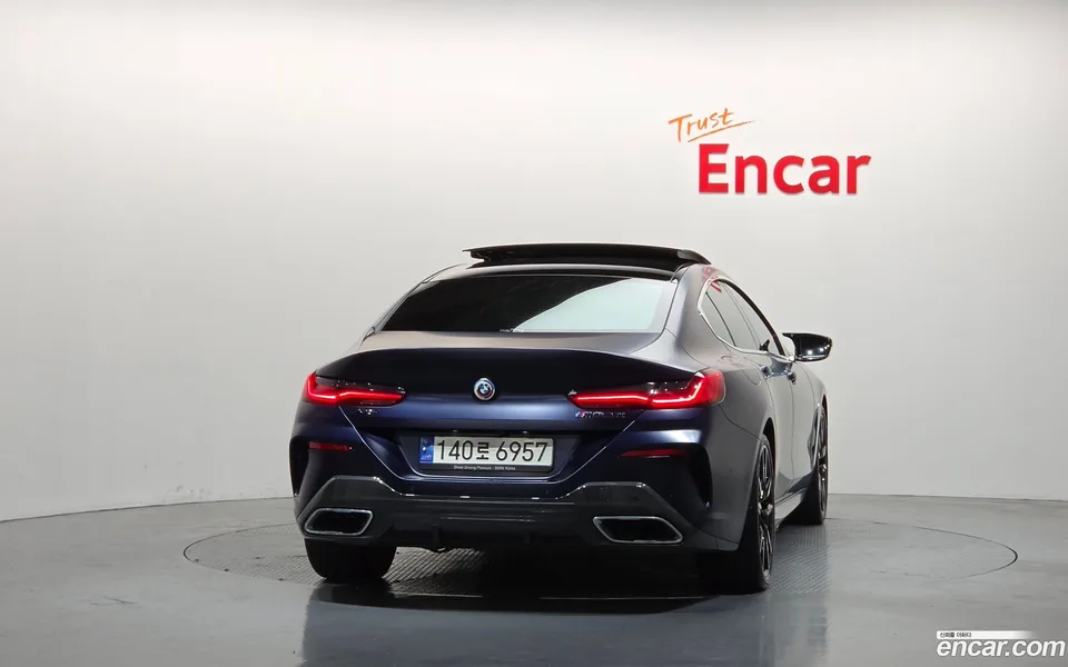 BMW 8 Series M850i xDrive 2022 — миниатюра 4
