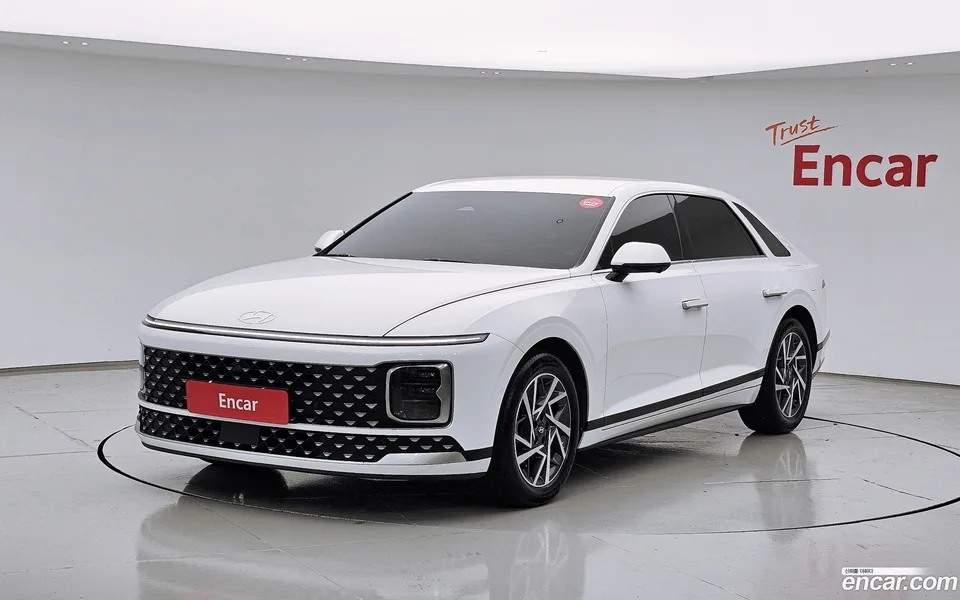 Hyundai Grandeur Hybrid 2024 — фото 1, купить с доставкой в Москву