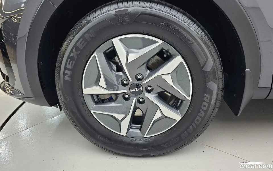 Kia Sorento HEV 1.6 4WD 2023 — миниатюра 5