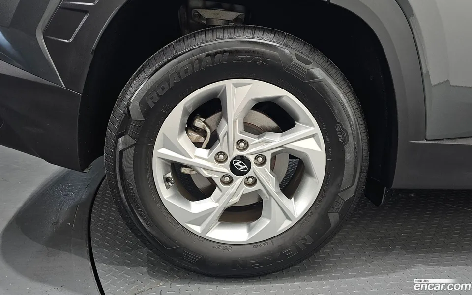 Hyundai Tucson 1.6 2WD 2023 — миниатюра 2