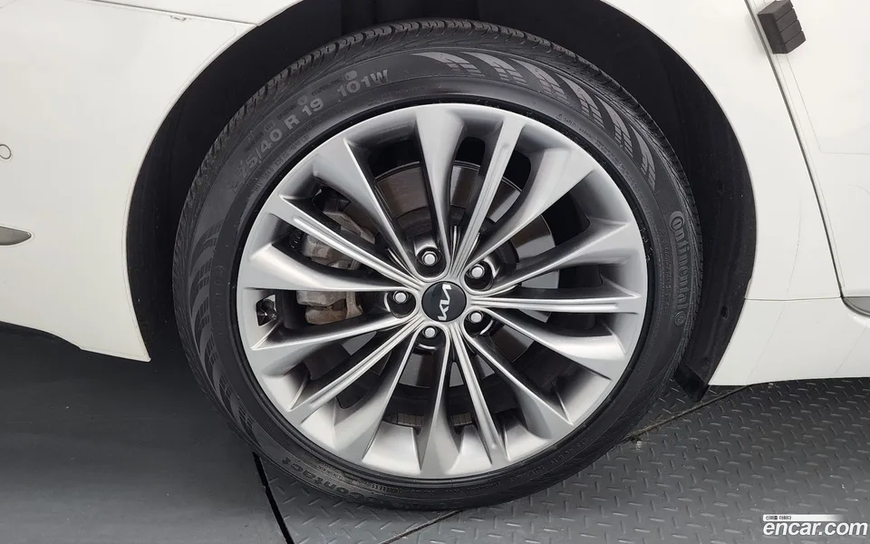 Kia K9 3.8 GDI AWD 2022 — миниатюра 2
