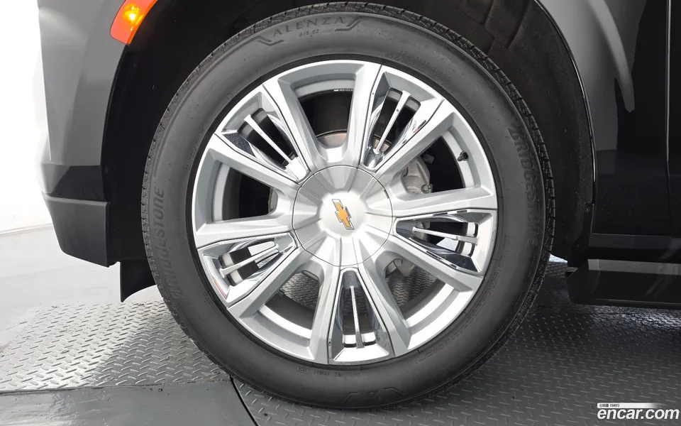 Chevrolet Tahoe 6.2 4WD 2022 — миниатюра 5