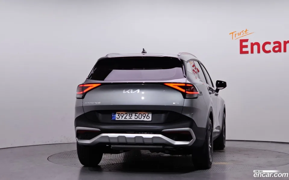 Kia Sportage Hybrid 4WD 2022 — миниатюра 4
