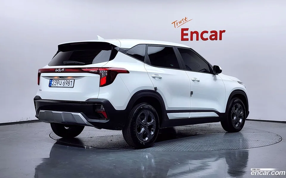 Kia Seltos 1.6 2WD 2022 — миниатюра 2