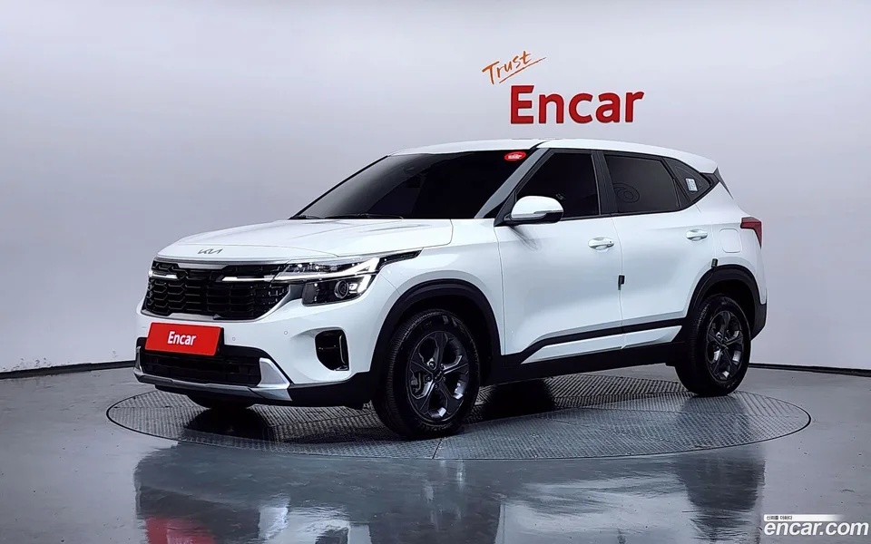 Kia Seltos 1.6 2WD 2022 — фото 1, купить с доставкой в Москву