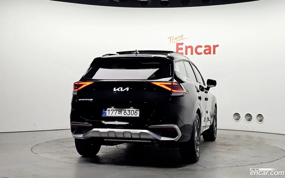 Kia Sportage 1.6 2WD 2023 — миниатюра 4