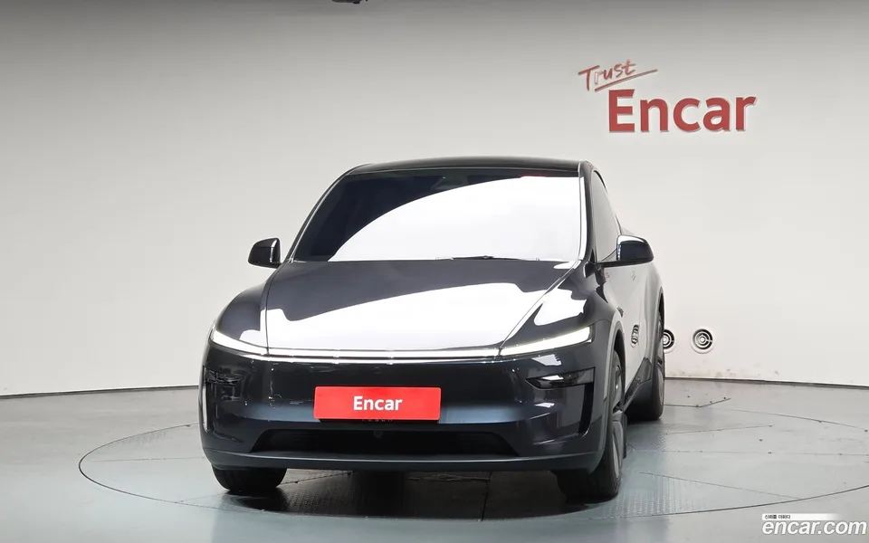 Tesla Model Y RWD 2025 — миниатюра 3