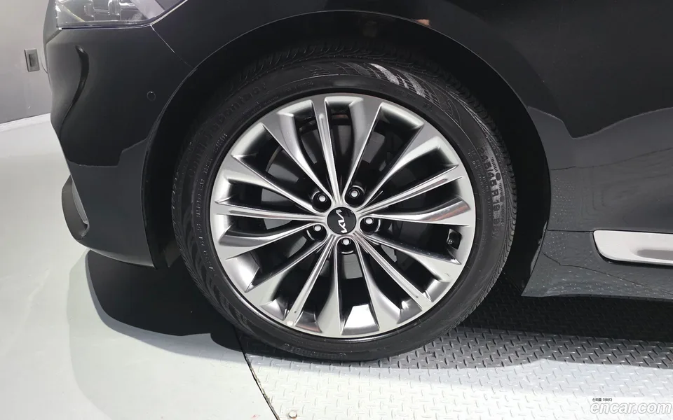 Kia K9 3.3 GDI AWD 2023 — thumbnail 5