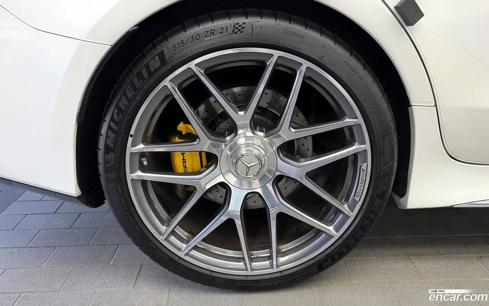 Mercedes-Benz AMG GT 4 43 4MATIC+ 2023 — миниатюра 2