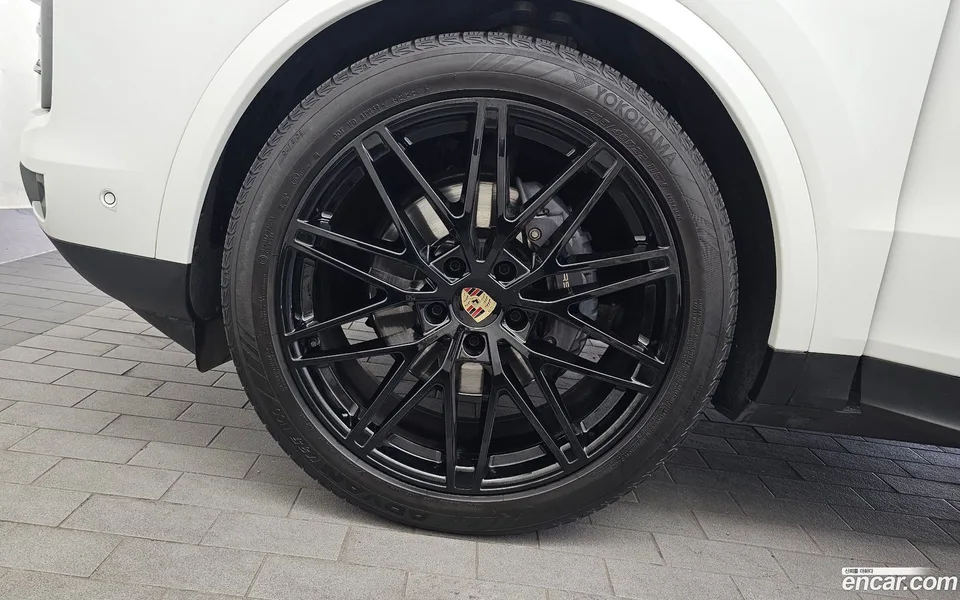 Porsche Cayenne 3.0 2023 — миниатюра 5