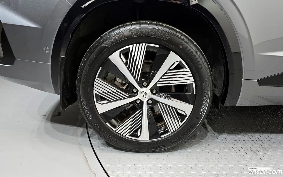 Renault Samsung Grand Koleos 1.5 E-TECH 2WD 2024 — миниатюра 2