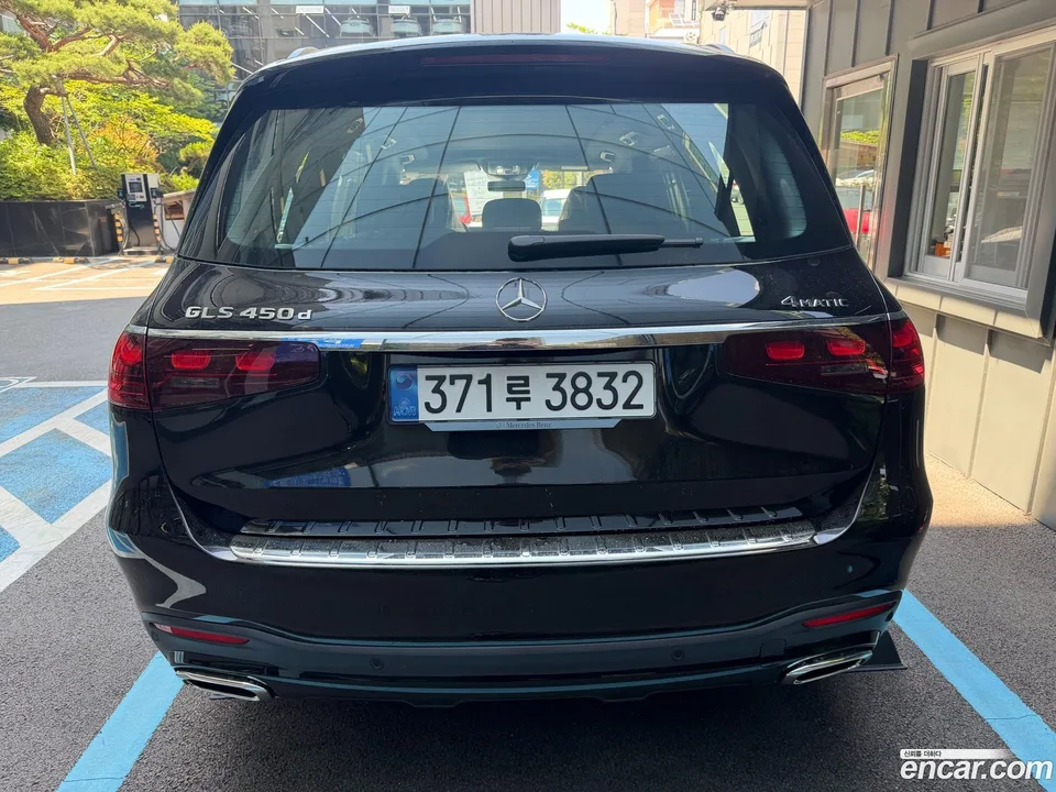 Mercedes-Benz GLS-Class GLS450d 4MATIC 2026 — миниатюра 4