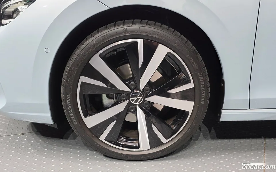 Volkswagen Golf 2.0 TDI 2025 — миниатюра 2
