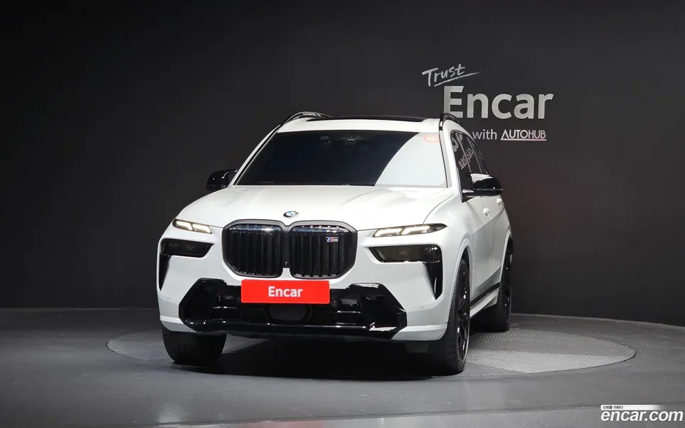 BMW X7 M60i xDrive M 6 2024 — миниатюра 3