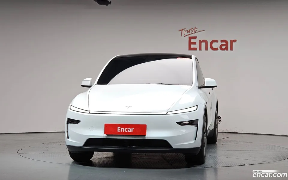 Tesla Model Y RWD 2025 — миниатюра 3