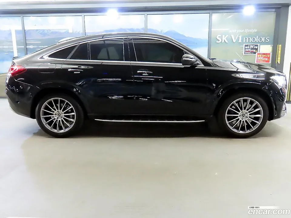 Mercedes-Benz GLE-Class GLE400d 4MATIC 2023 — миниатюра 3