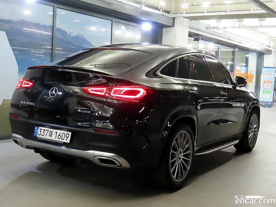 Mercedes-Benz GLE-Class GLE400d 4MATIC 2023 — миниатюра 4