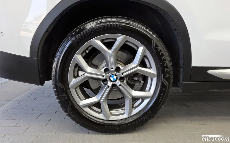 BMW X3 xDrive 20i 2024 — миниатюра 5