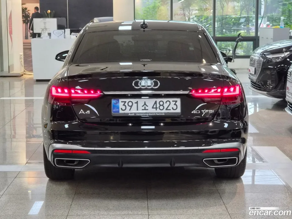 Audi A4 40 TFSI 2023 — миниатюра 4