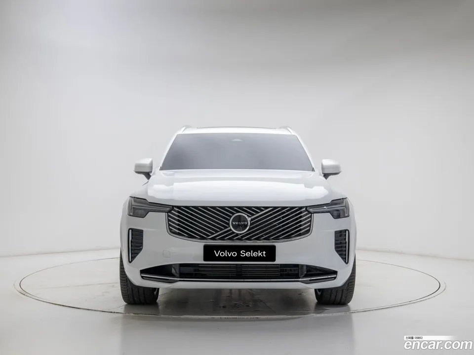 Volvo XC90 T8 2025 — миниатюра 3