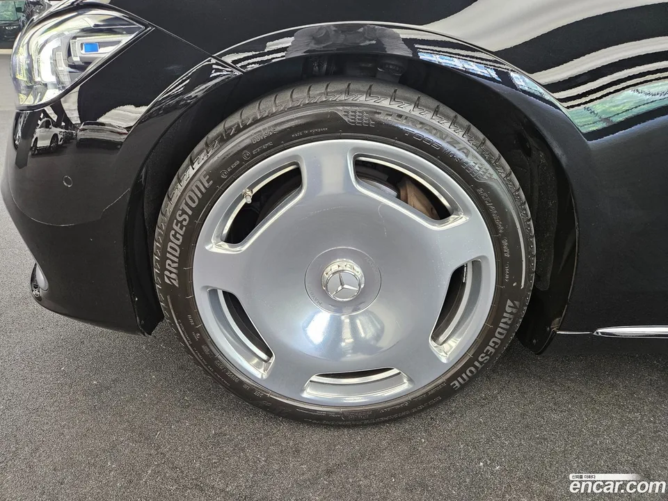 Mercedes-Benz S-Class S580 4MATIC 2023 — thumbnail 2