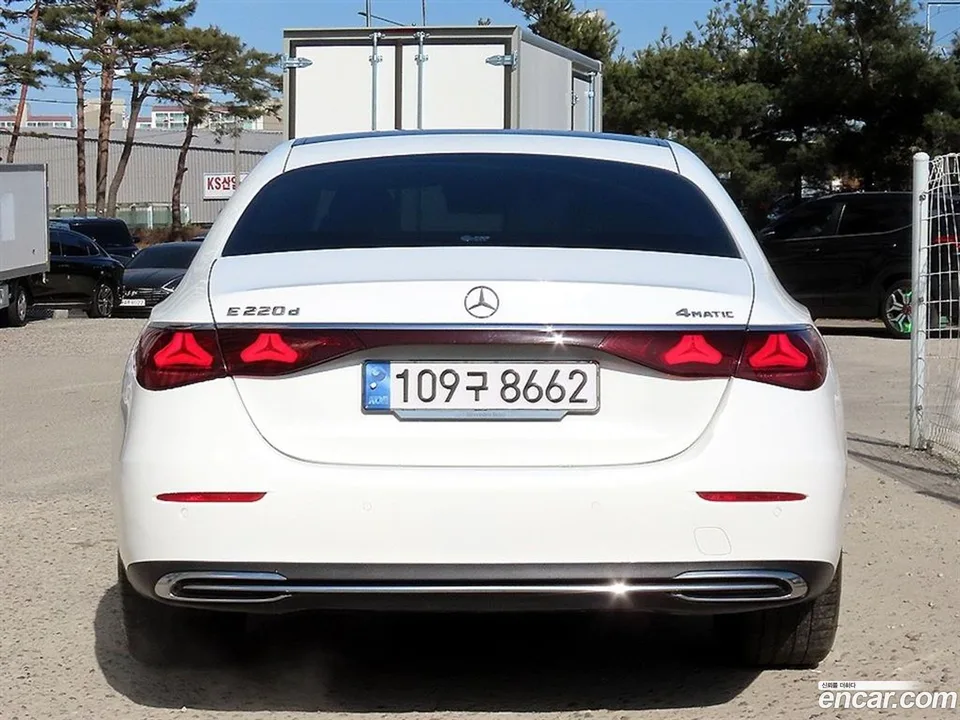 Mercedes-Benz E-Class E220d 4MATIC 2024 — миниатюра 4