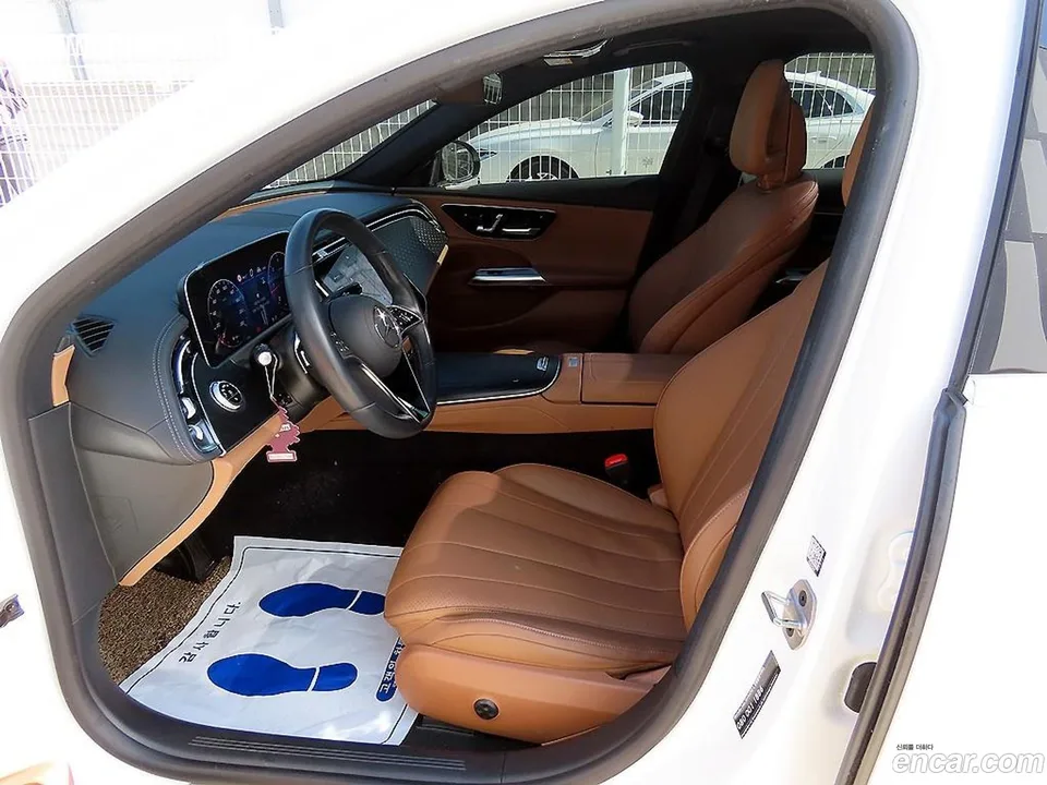 Mercedes-Benz E-Class E220d 4MATIC 2024 — миниатюра 5