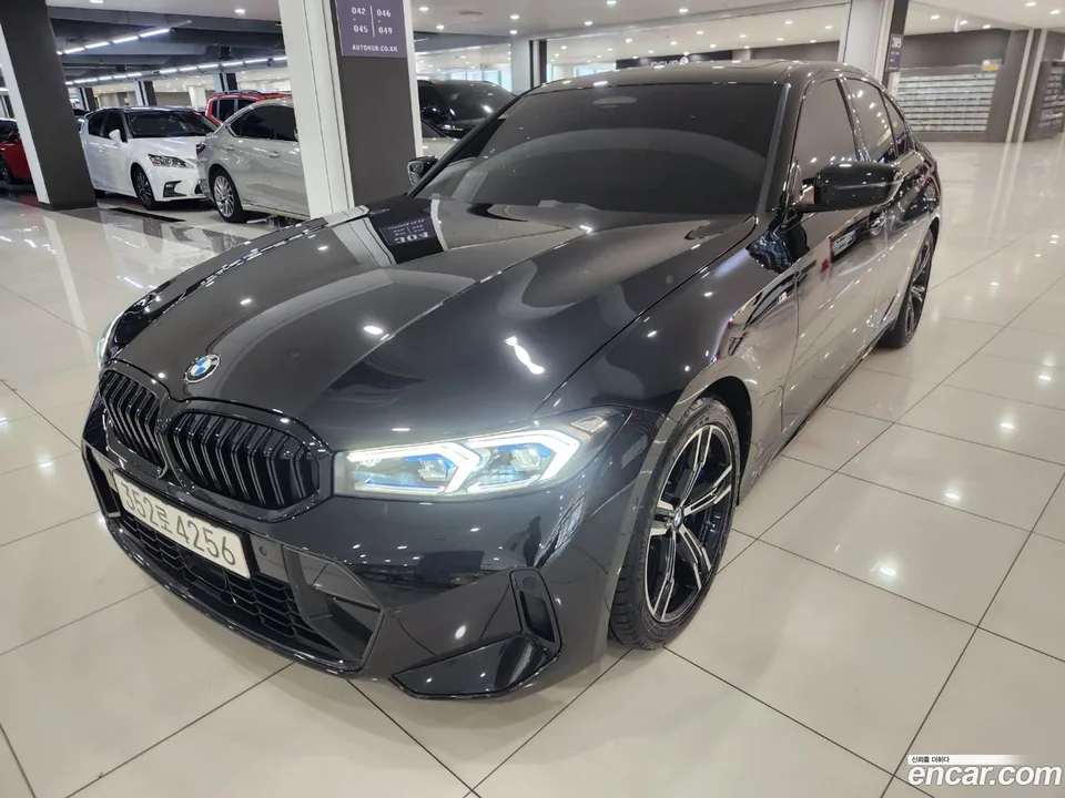 BMW 3 Series 320d M 2024 — фото 1, купить с доставкой в Москву