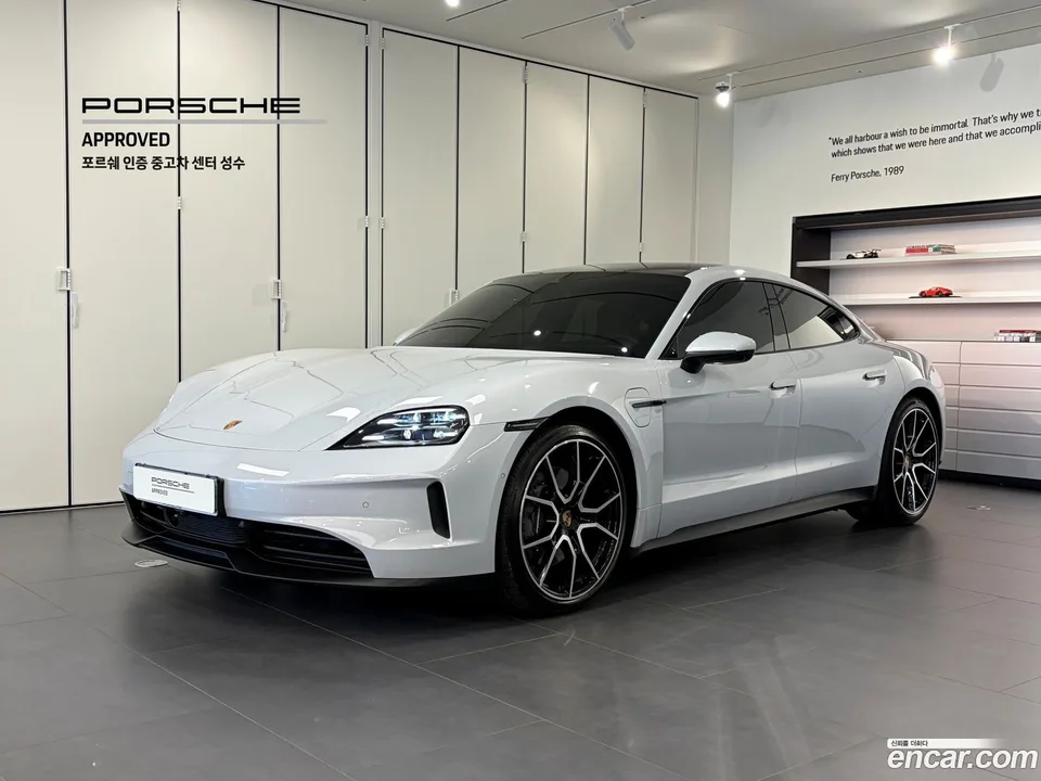 Porsche Taycan 4 2025 — фото 1, купить с доставкой в Москву