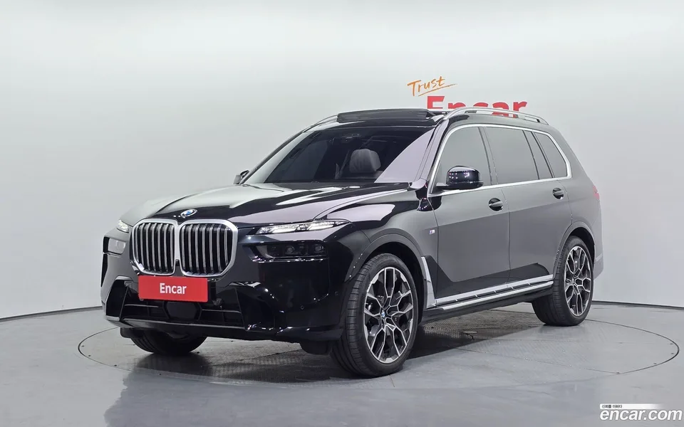 BMW X7 2025