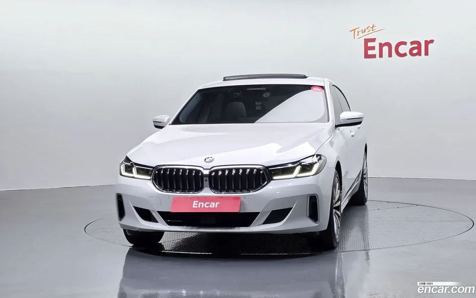 BMW 6 Series GT 630i xDrive 2023 — миниатюра 3
