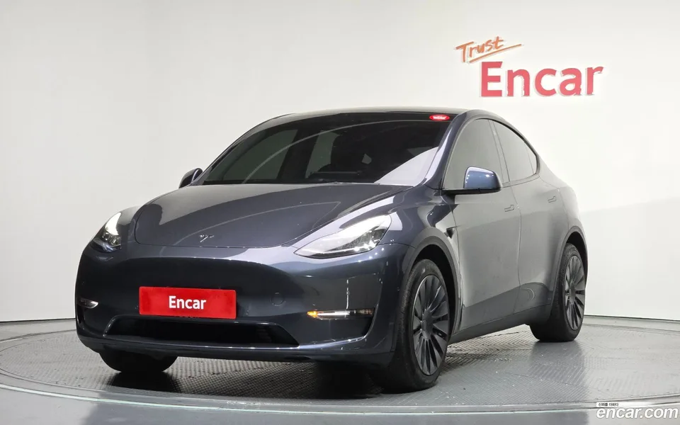 Tesla Model Y AWD 2022 — фото 1, купить с доставкой в Москву