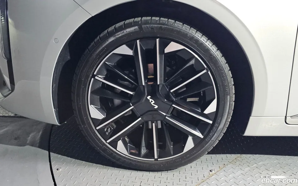 Kia K8 Hybrid 2025 — миниатюра 5