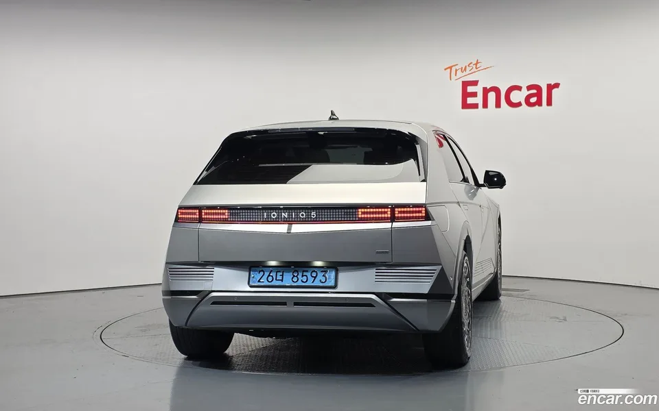 Hyundai Ioniq 5 AWD 2023 — миниатюра 4