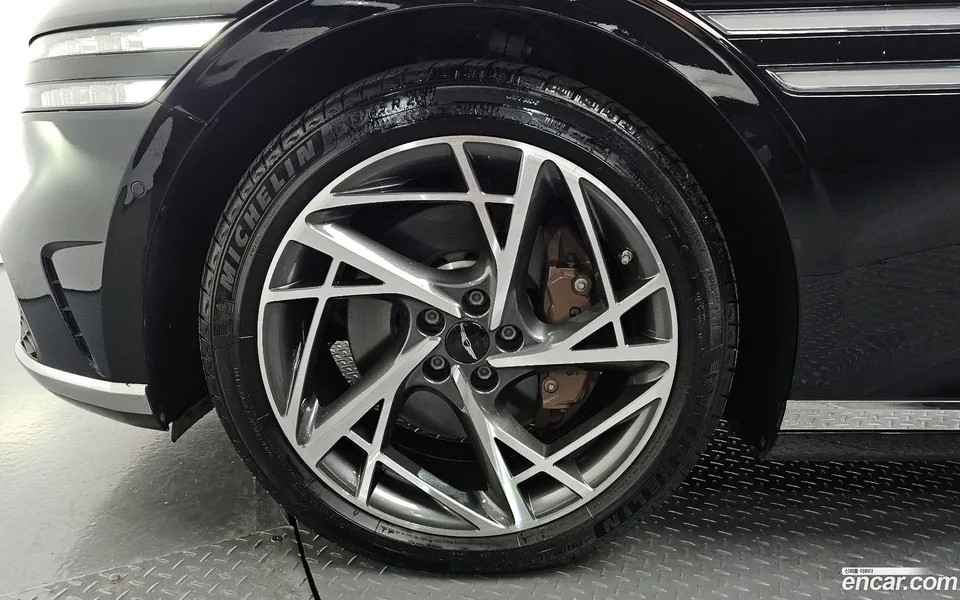 Genesis G90 3.5 e-S/C AWD 2023 — миниатюра 5