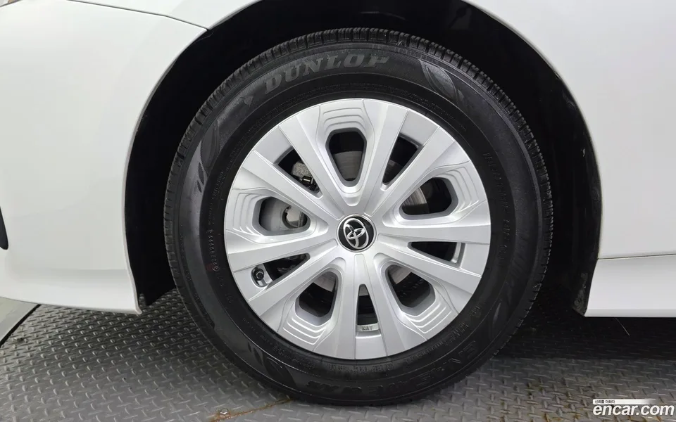 Toyota 4 1.8 2022 — миниатюра 2