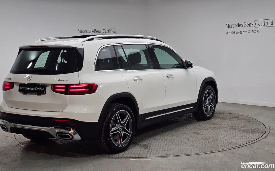 Mercedes-Benz GLB-Class GLB250 4MATIC 2025 — миниатюра 2