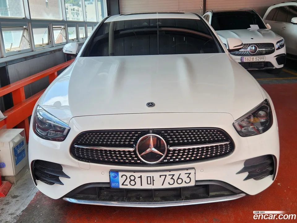 Mercedes-Benz E-Class E220d 4MATIC AMG Line 2022 — миниатюра 3