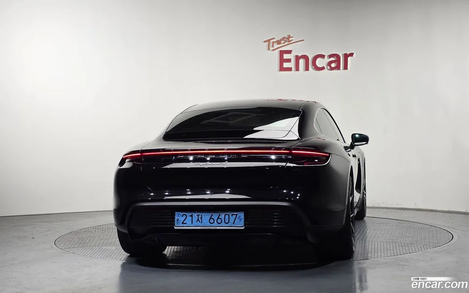 Porsche Taycan 4S 2022 — миниатюра 4