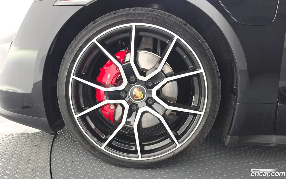 Porsche Taycan 4S 2022 — миниатюра 5