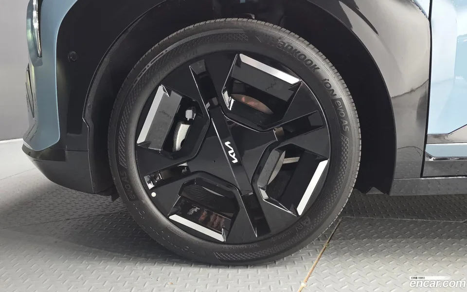 Kia EV3 2WD 2024 — миниатюра 5