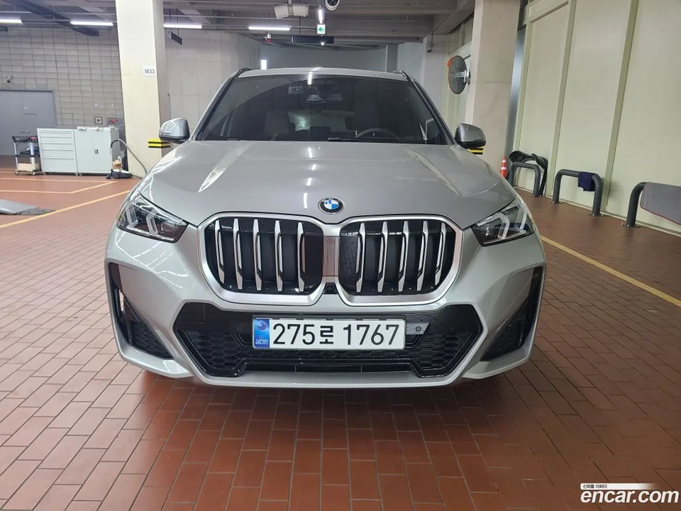 BMW X1 xDrive 20i M 2025 — миниатюра 4