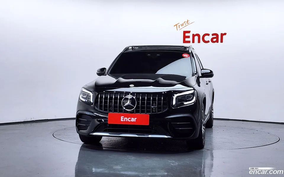 Mercedes-Benz GLB-Class AMG GLB35 4MATIC 2023 — миниатюра 3