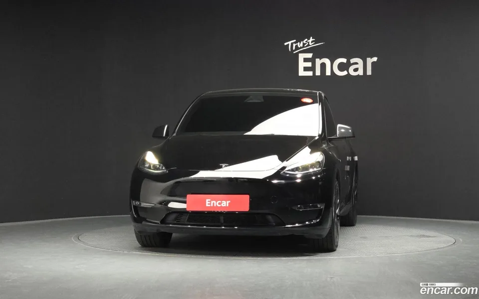 Tesla Model Y AWD 2024 — миниатюра 3