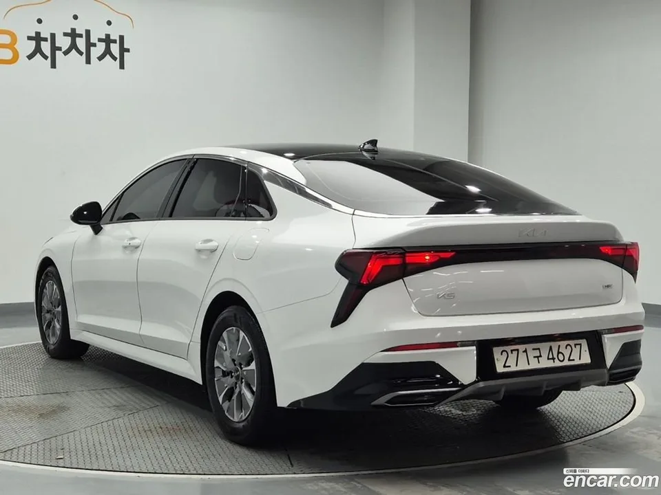 Kia K5 Hybrid 2024 — миниатюра 3