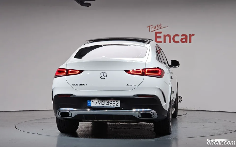 Mercedes-Benz GLE-Class GLE350e 4MATIC 2022 — миниатюра 4