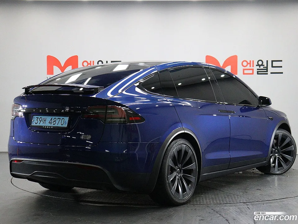 Tesla Model X 2023 — миниатюра 4